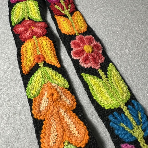 Colorful Embroidered Floral Wool Belt Bohemian Artsy Women's Made In Peru - Picture 4 of 12
